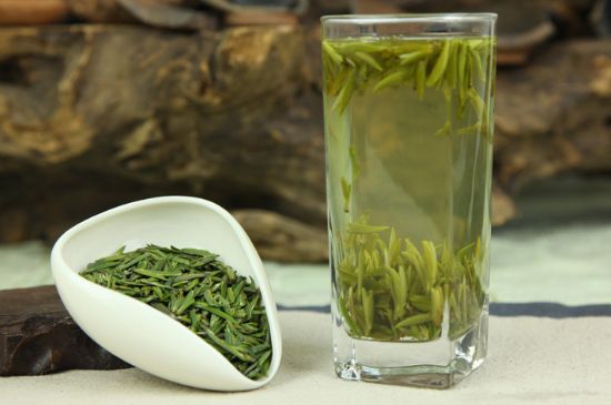 竹葉青和雀舌哪個(gè)貴，竹葉青茶貴嗎？