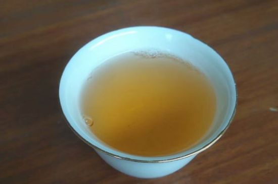 黑茶排濕毒的身體表現(xiàn)，喝黑茶排毒反應(yīng)癥狀