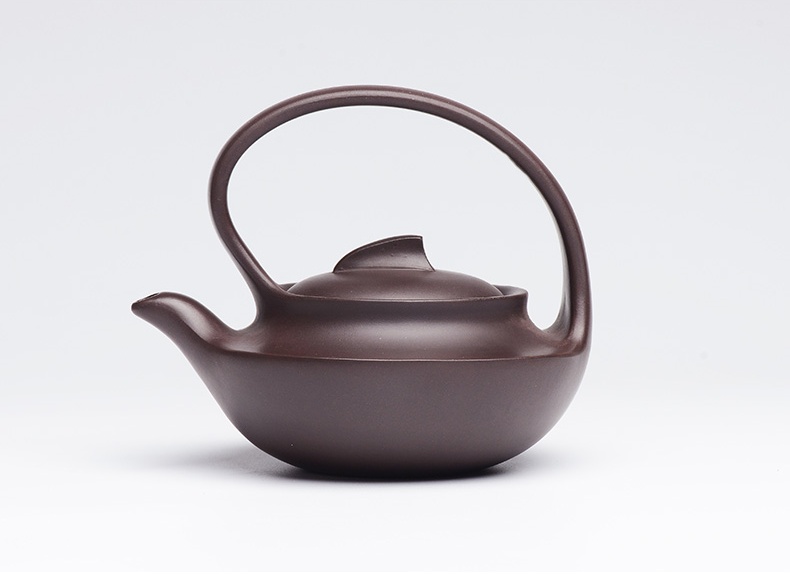 提梁精美紫砂壺，創(chuàng)意手工紫砂壺